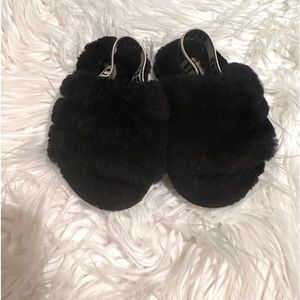Baby girl ugg black  slippers